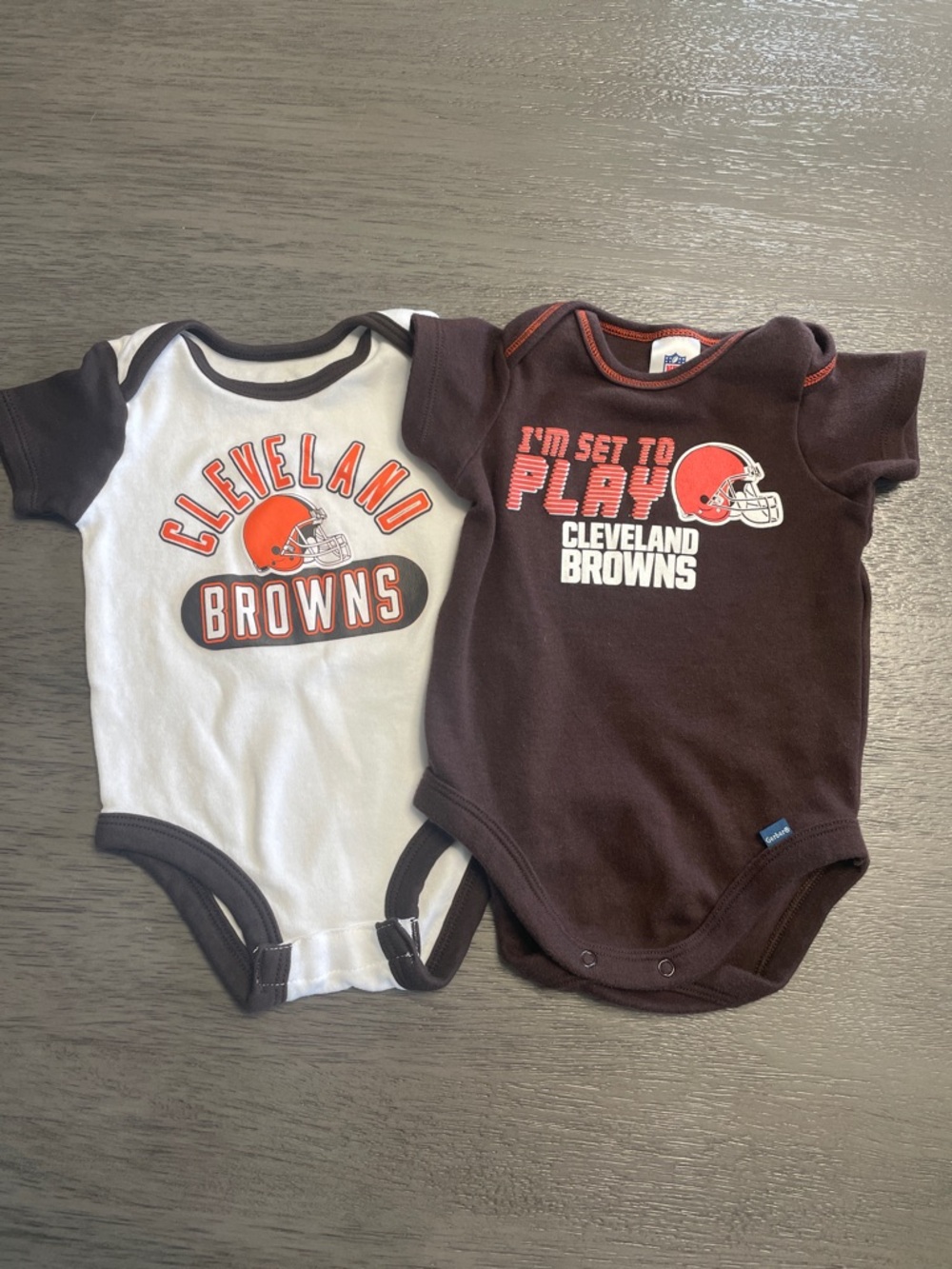 NFL Cleveland Browns 2 piece Bundle 0-3/3-6MOS